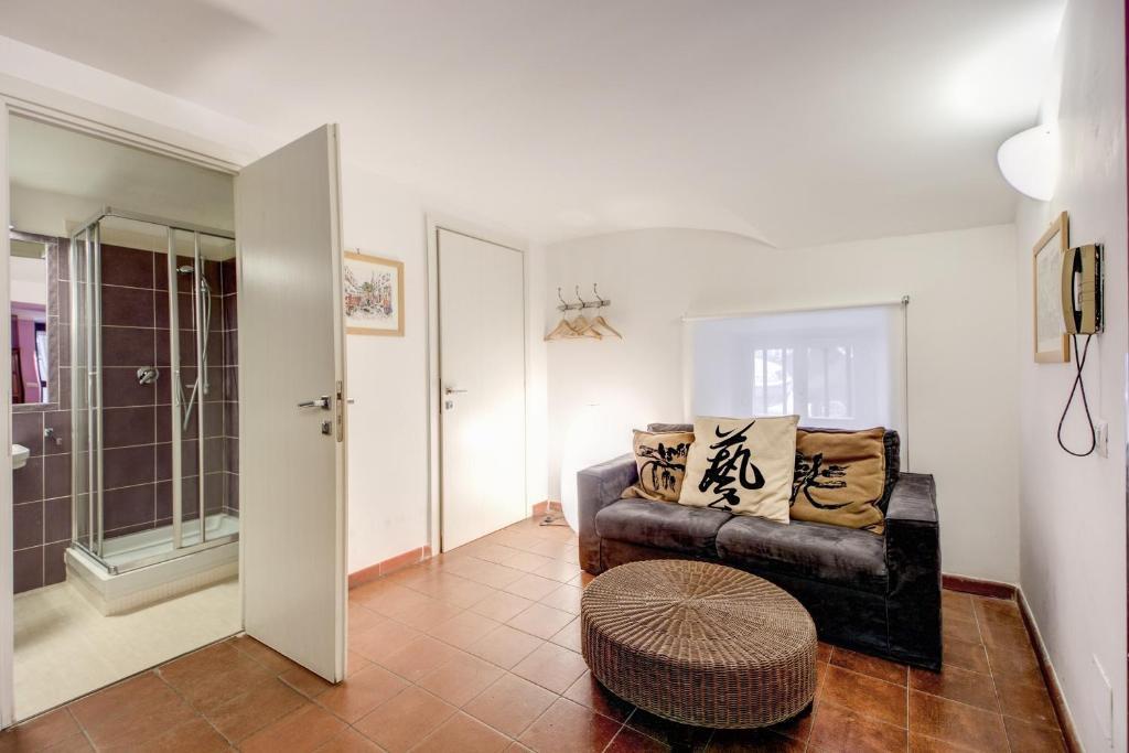 The Vault Suite Rom Rum bild